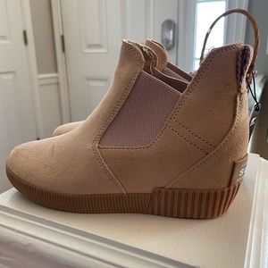 Sorel wedge booties